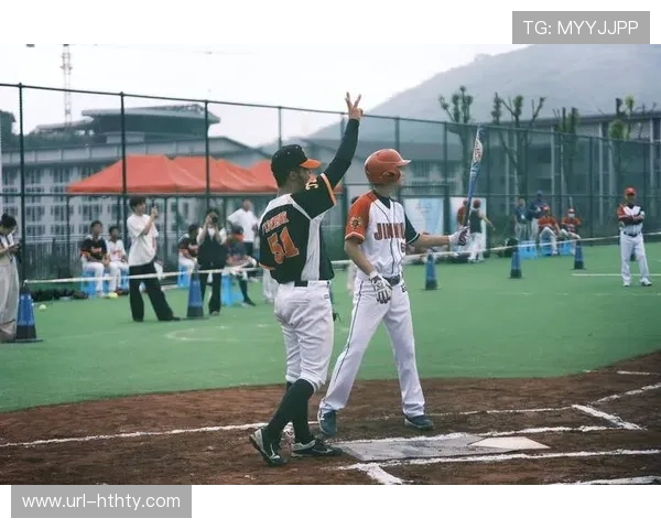 广达重庆制造城队夺得2026年-锐之星·山城迎新杯-慢投垒球邀请赛冠军